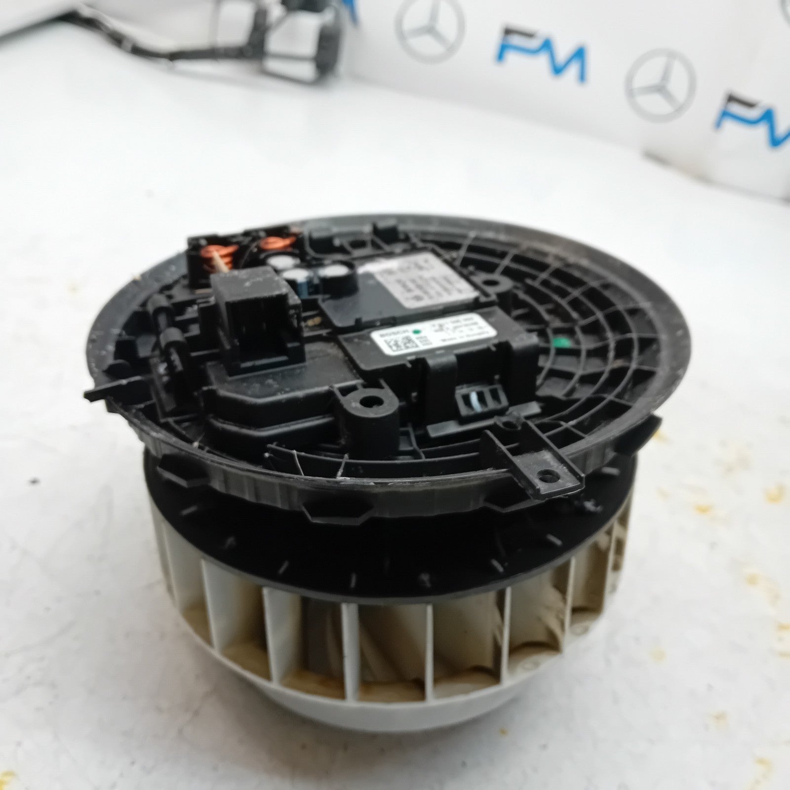 MERCEDES BENZ W205 C-CLASS INTERIOR BLOWER HEATER FAN 0130309002 FM00968