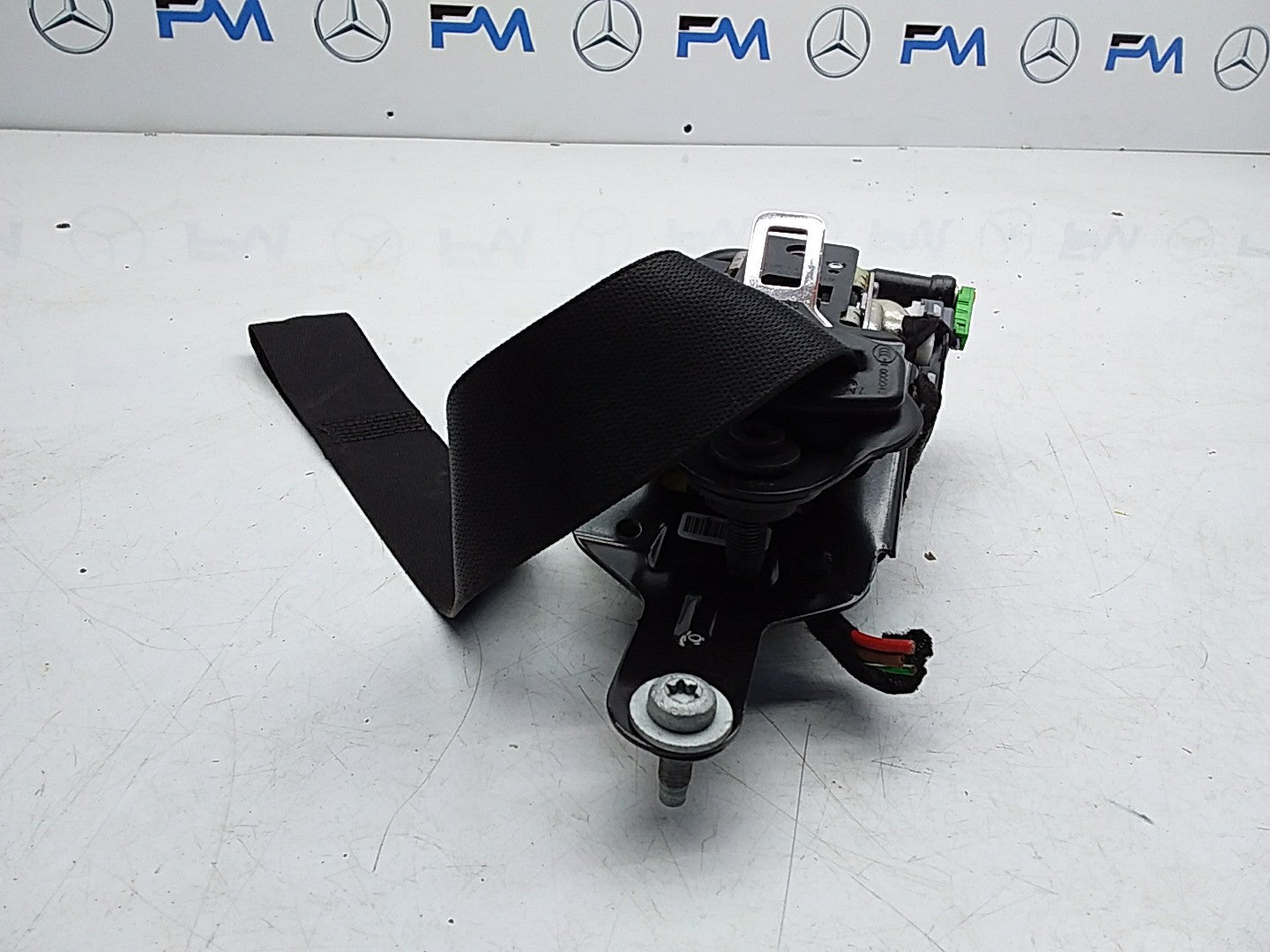 MERCEDES C-CLASS W204 SEAT BELT FRONT LEFT PASSENGER SIDE A2048601585 FMS220 NSF
