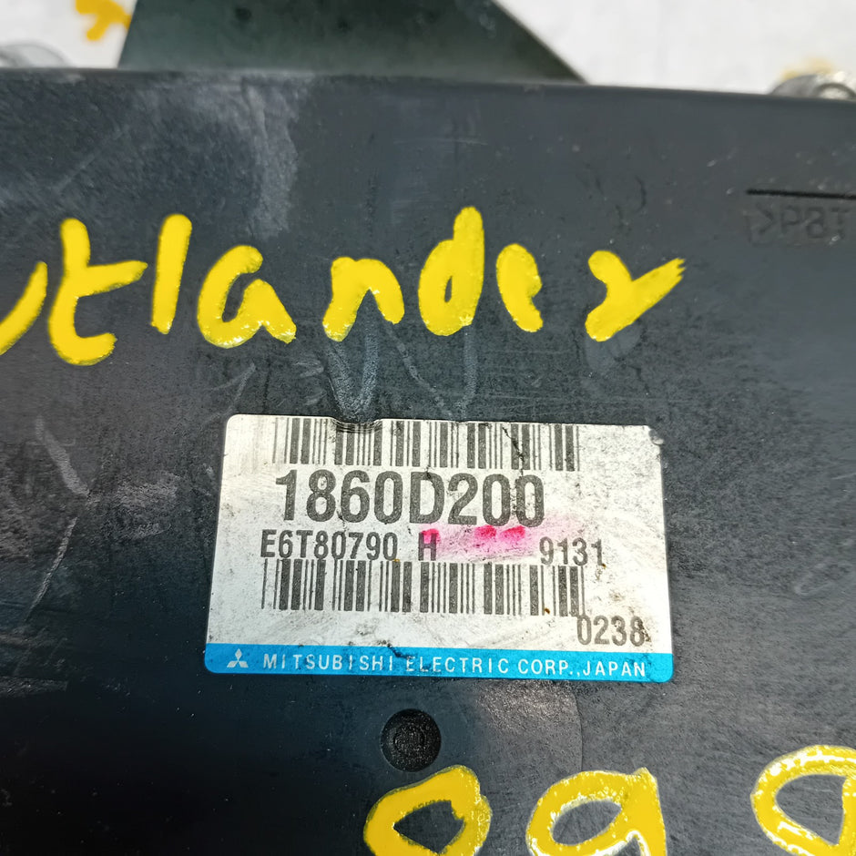 MITSUBISHI OUTLANDER MK3 ENGINE  ECU CONTROL MODULE 1860D200 FM00898