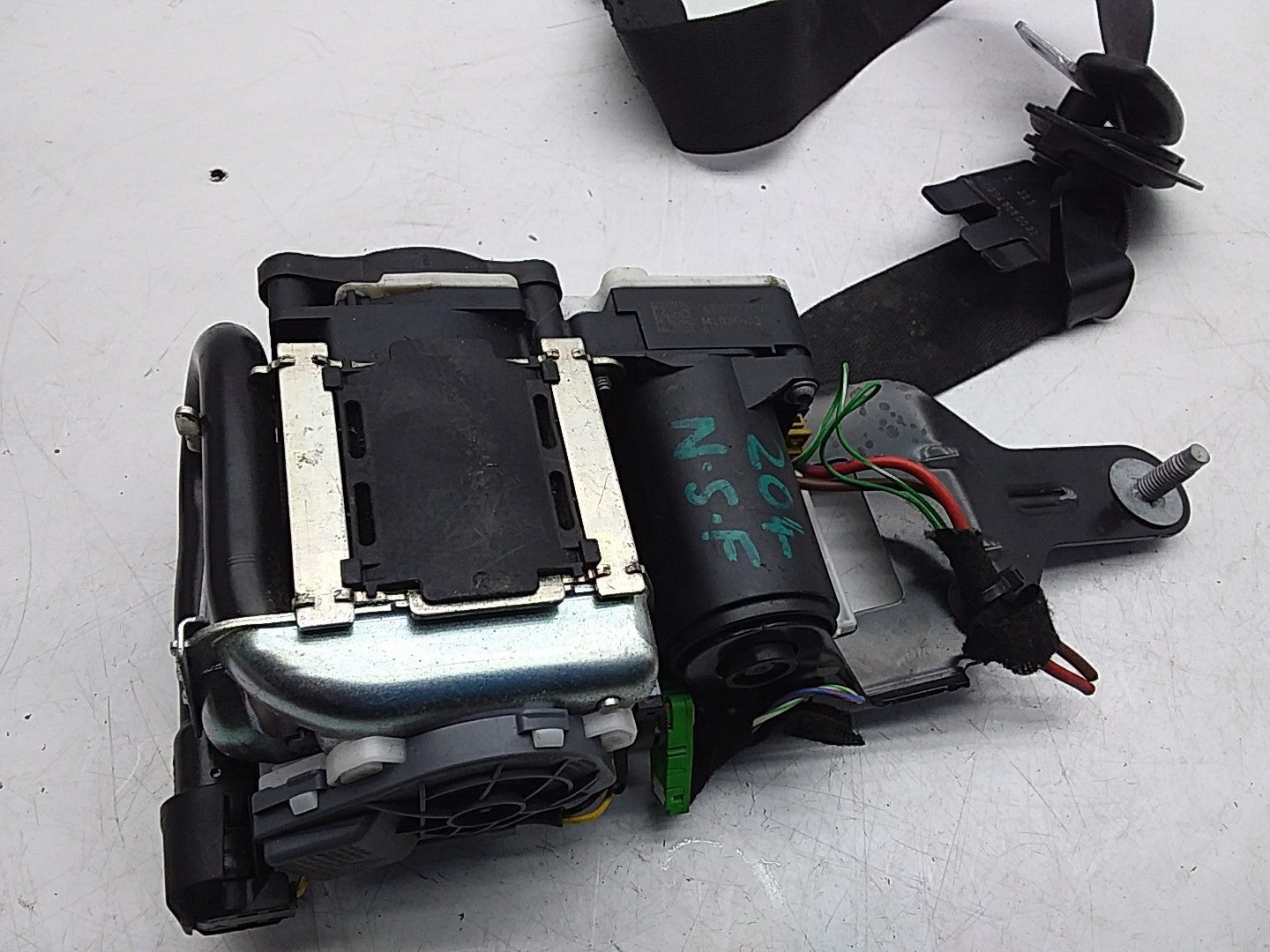 MERCEDES C-CLASS W204 SEAT BELT FRONT LEFT PASSENGER SIDE A2048680022 FMS201 NSF
