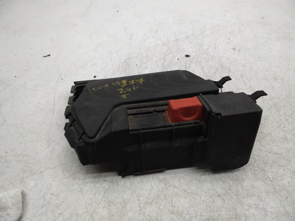 MERCEDES BENZ  B-CLASS  W246 FUSE RELAY JUNCTION BOX LID A2465400182  FMF155