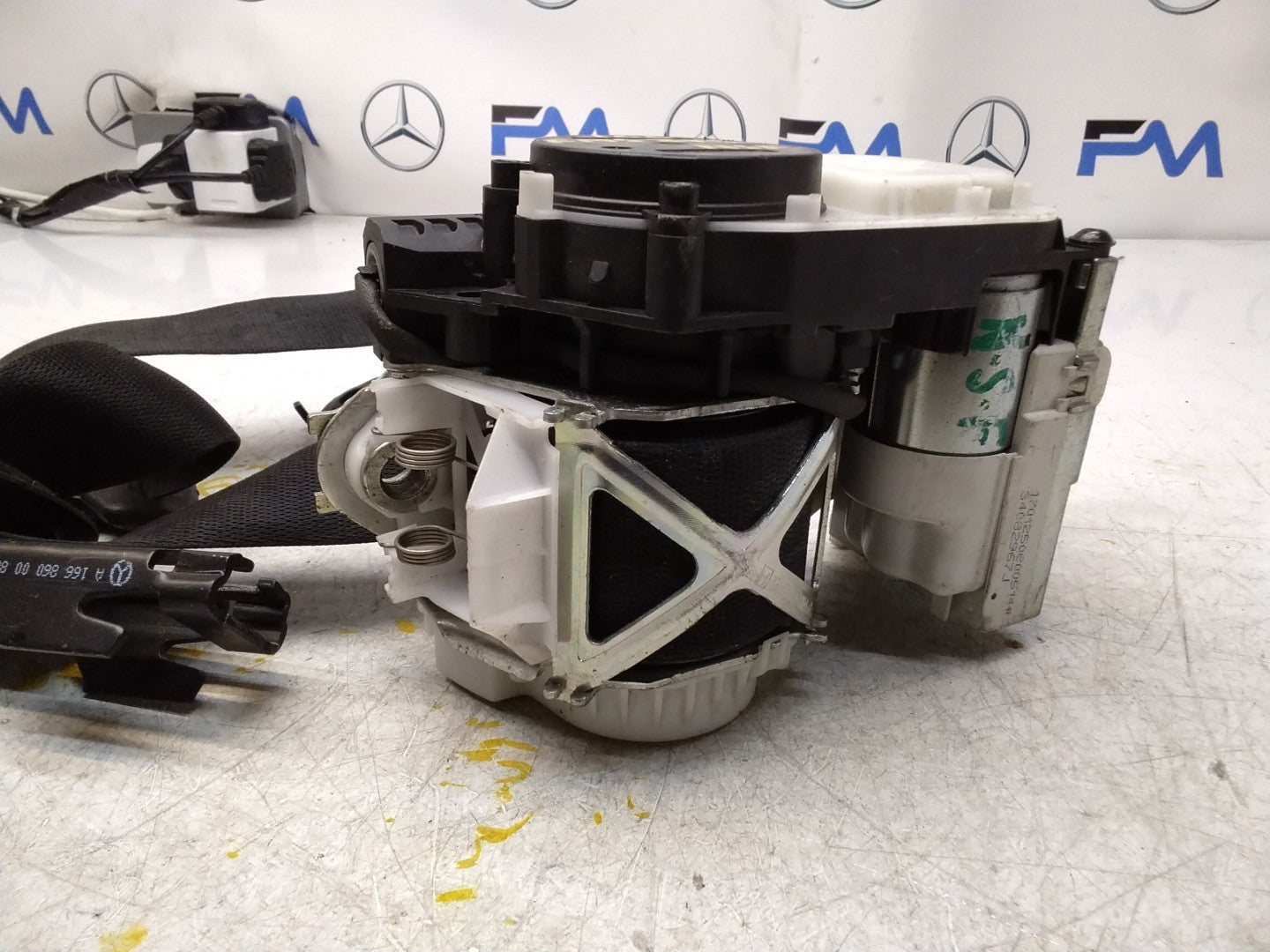 MERCEDES M CLASS GLE SEAT BELT FRONT LEFT PASSENGER A1668601300 W166 FMS375 NSF
