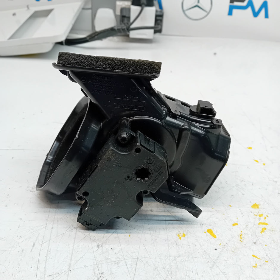 Mercedes C-CLASS W205 AIR BLOWER FLAP ACTUATOR A2058300100 FM00822