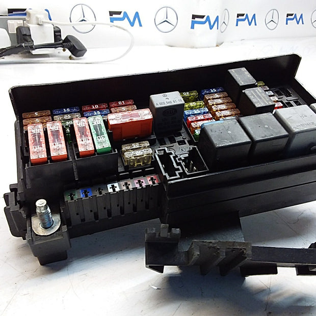 MERCEDES BENZ M-CLASS W164 2005-2011  FUSE RELAY BOX A1645403072 FMF118