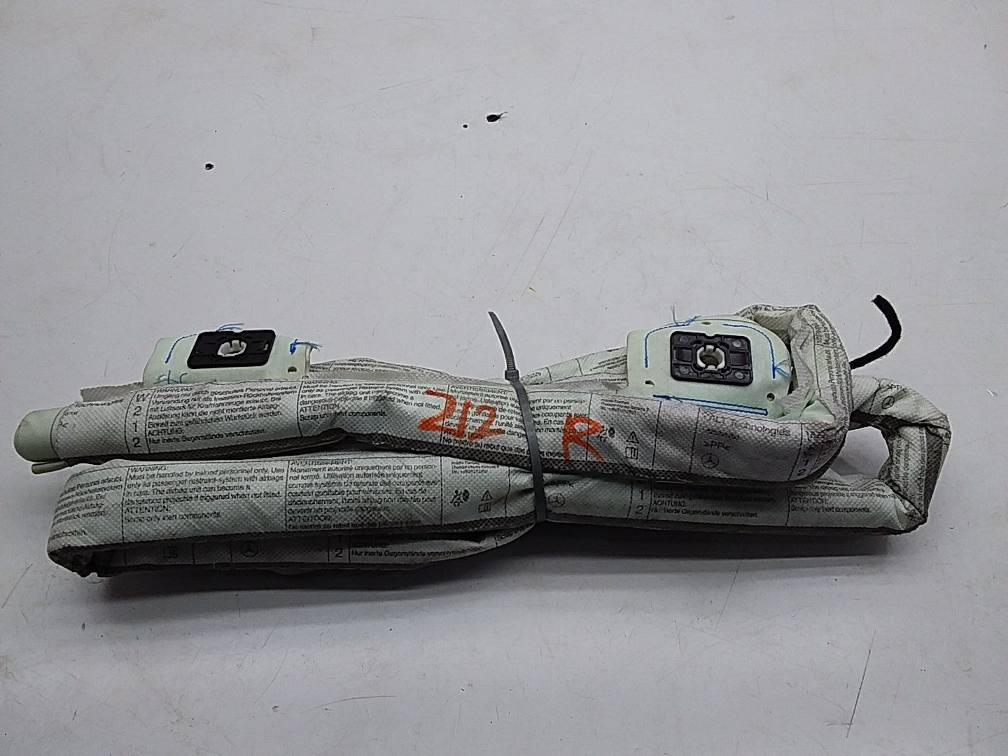 MERCEDES BENZ W212 E CLASS ROOF CURTAIN AIRBAG RIGHT SIDE A2128604202 FM219