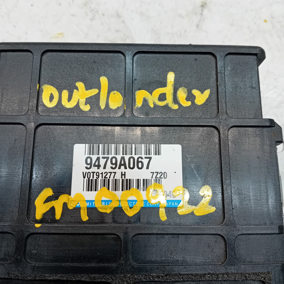 MITSUBISHI OUTLANDER MK3 ENGINE  ECU CONTROL MODULE 9479A067 FM00922