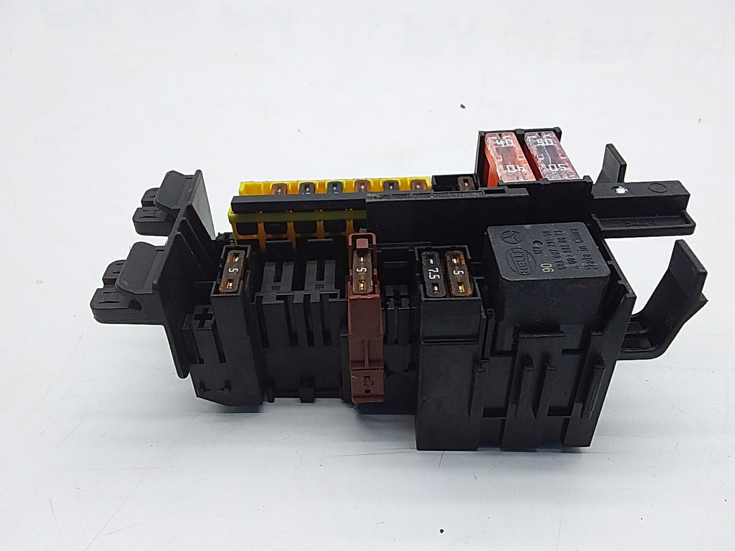 MERCEDES C CLASS FUSE RELAY BOX A2059067200 W205 2014-2021 FMF14