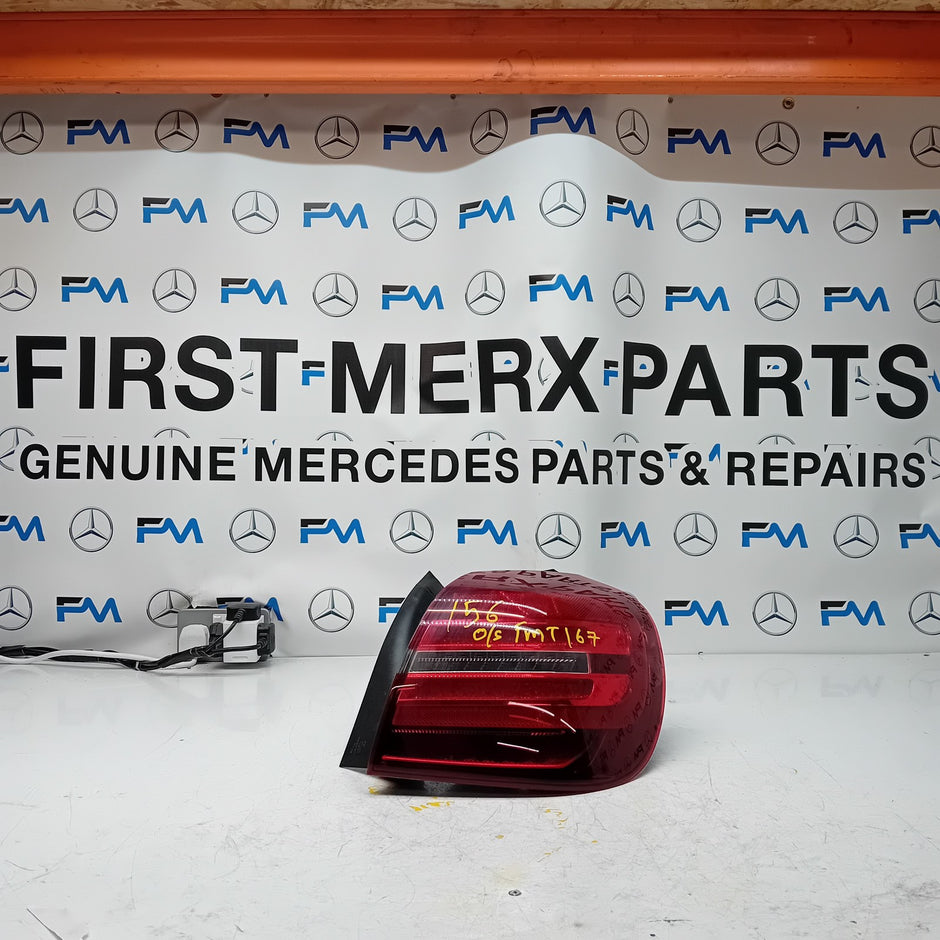 MERCEDES GLA W156 DRIVER SIDE OS REAR TAIL LIGHT A1569069800 2019 FMT167