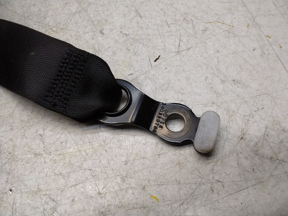 MERCEDES C CLASS W205 REAR PASSENGER SIDE SEAT BELT A2058600585 FMS319 NSR
