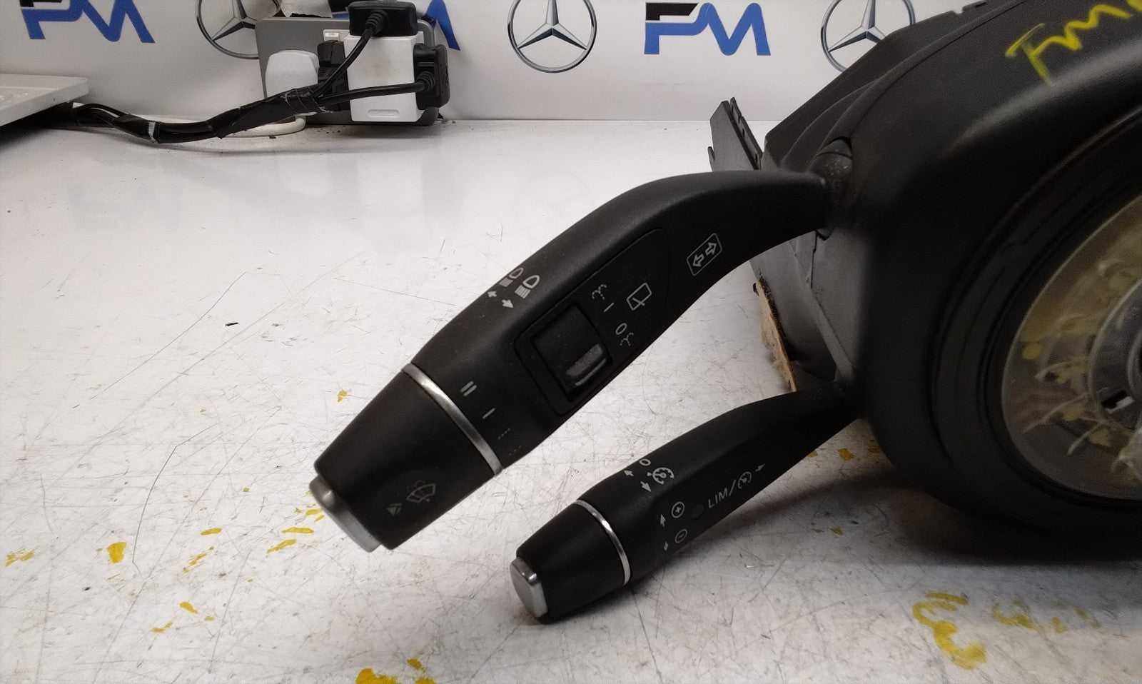Mercedes E-CLASS W213 INDICATOR/WIPER GEAR SELECT + SQUIB  A2139005606 FM001042