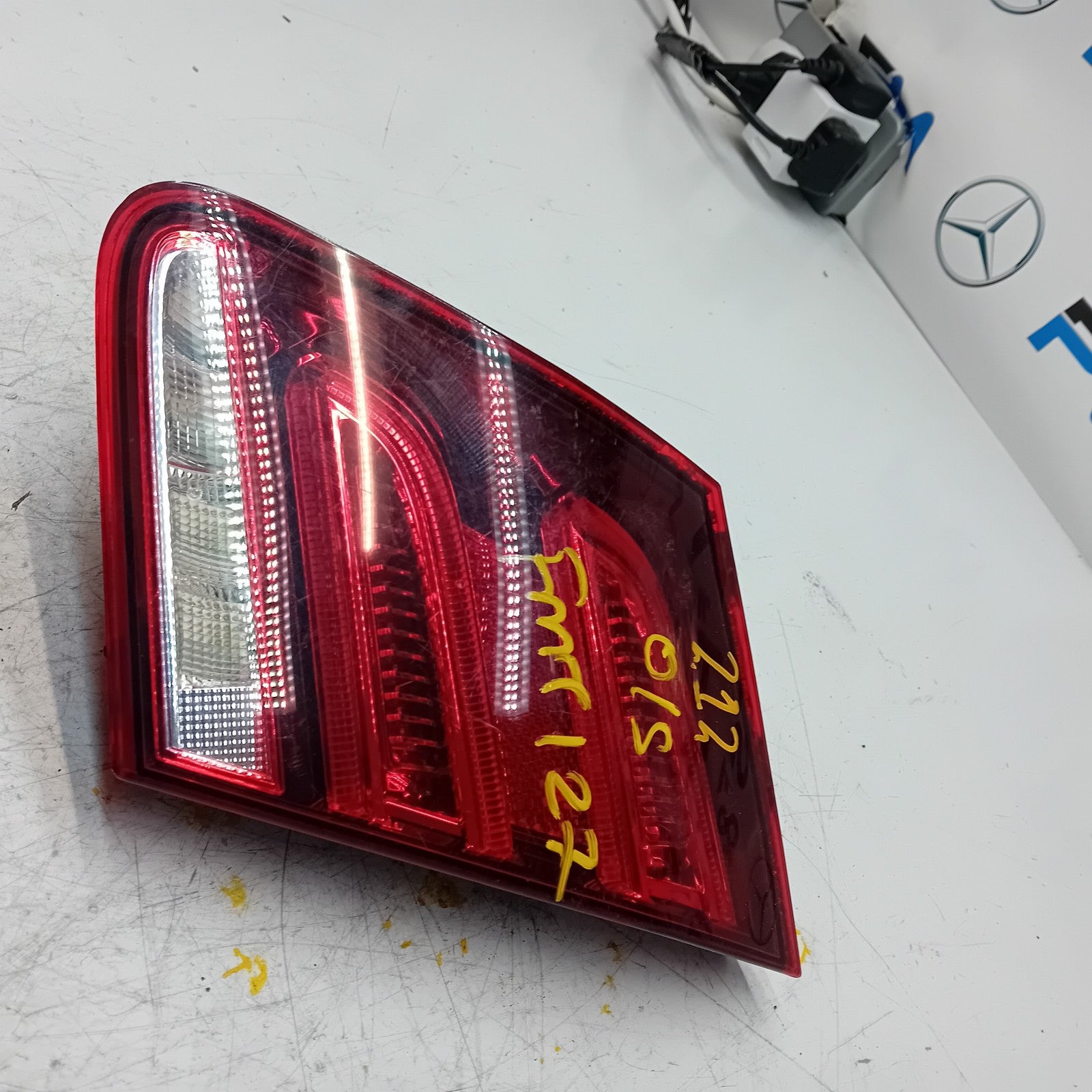 MERCEDES E-CLASS W212 DRIVER SIDE OS REAR TAIL LIGHT FMT127