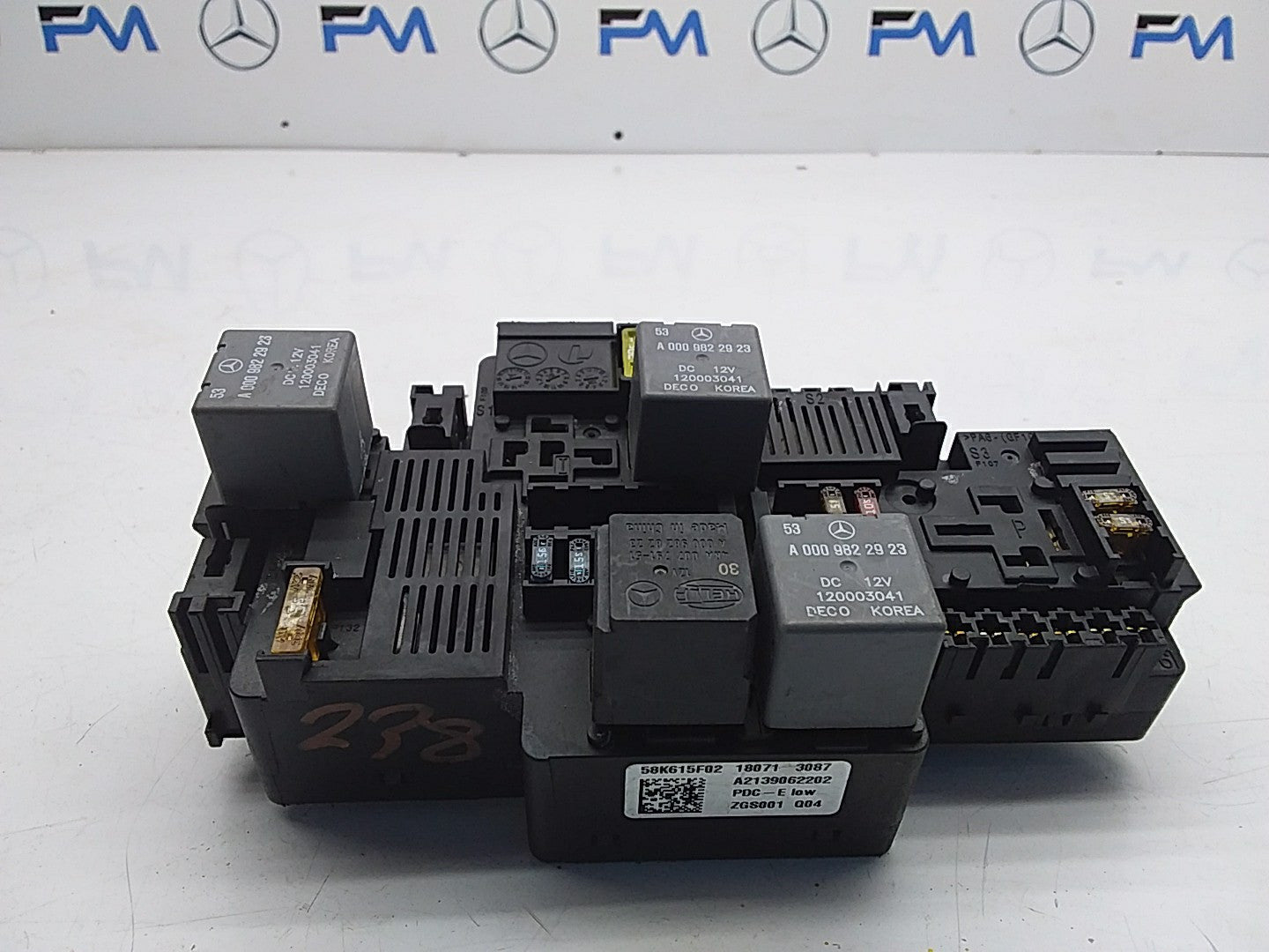 MERCEDES E CLASS FUSE RELAY BOX A2139062202 W213 2016 ONWARDS FMF48