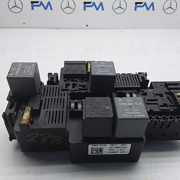 MERCEDES E CLASS FUSE RELAY BOX A2139062202 W213 2016 ONWARDS FMF48