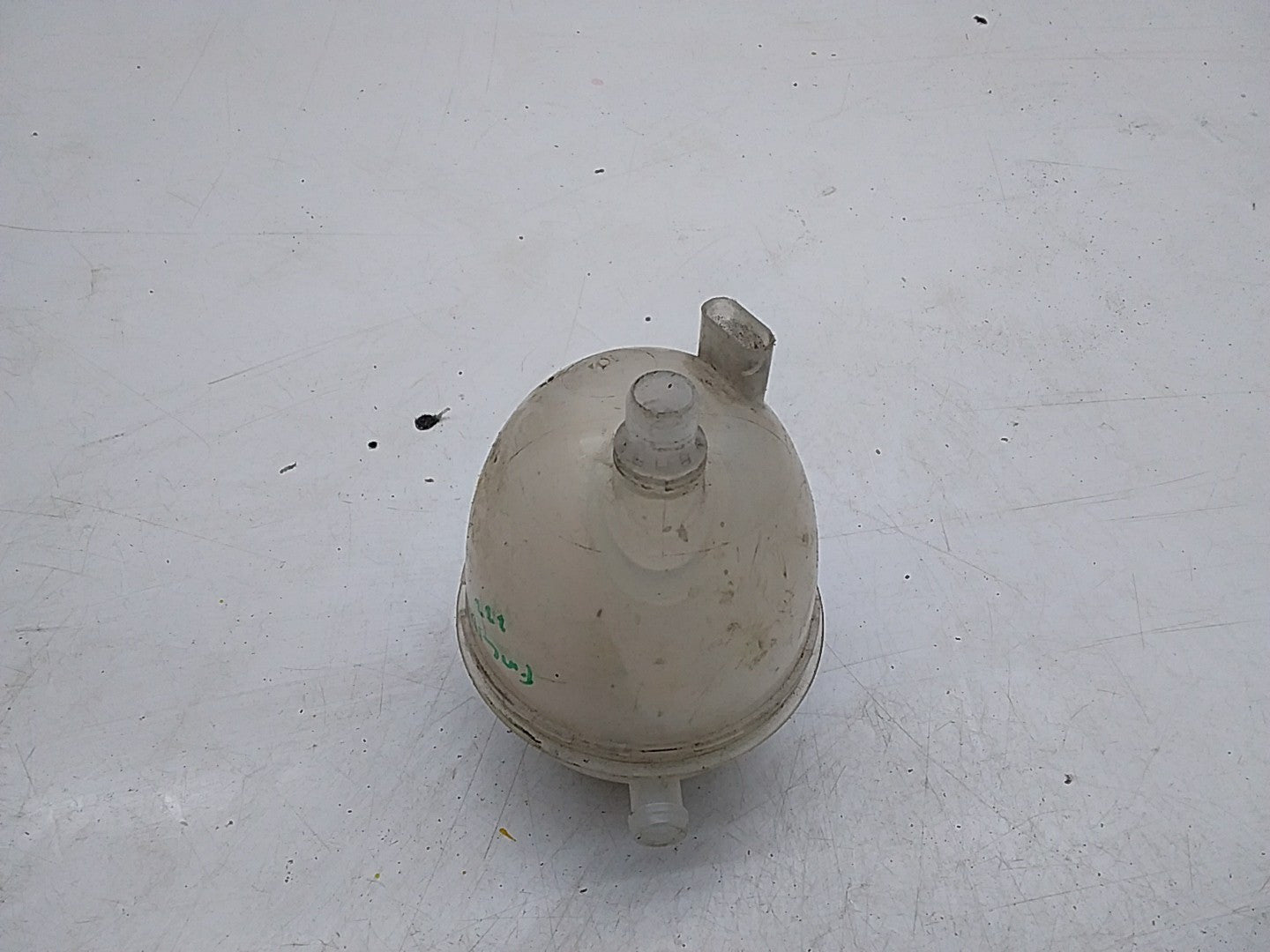 MERCEDES BENZ S-CLASS W222 COOLANT EXPANSION TANK 2014ONWARDS A2225000549 FMC114