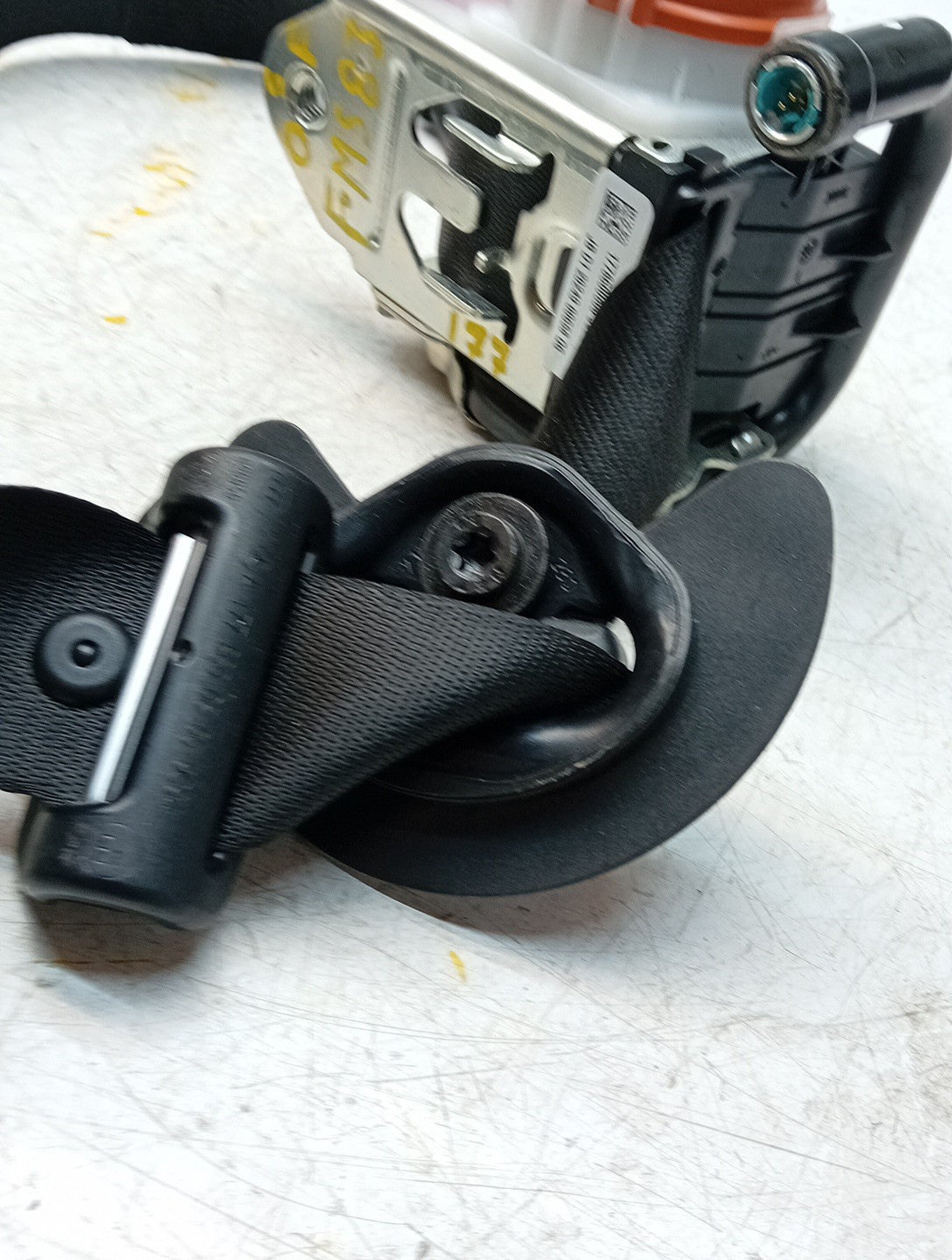 MERCEDES A-CLASS  FRONT RIGHT SEAT BELT WITH PRETENSIONER A1778600800 FMS83 OSF