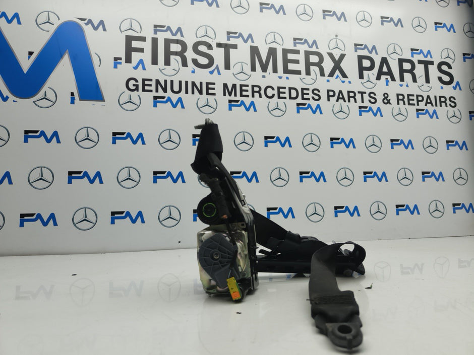 MERCEDES E CLASS W212  SEAT BELT FRONT LEFT PASSENGER SIDE A2128600786 FMS23 NSF
