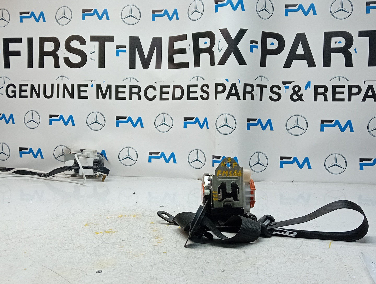 MERCEDES A CLASS  FRONT LEFT SEAT BELT WITH PRETENSIONER A1778600700 FMS66 NSF
