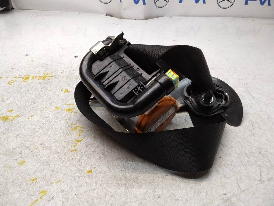 MERCEDES A-CLASS  FRONT RIGHT SEAT BELT WITH PRETENSIONER A1778600800 FMS407 OSF