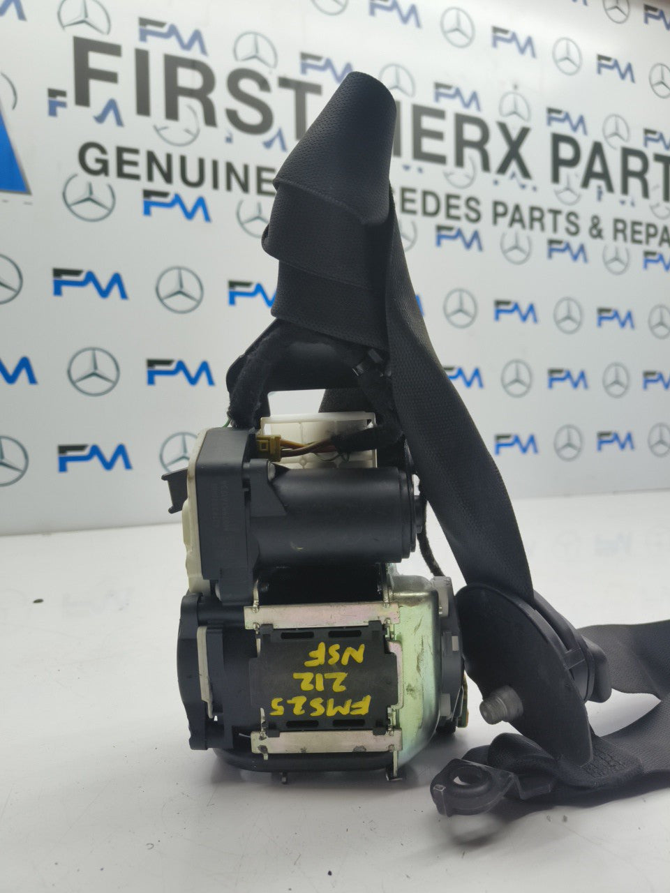 MERCEDES E CLASS W212 SEAT BELT FRONT LEFT PASSENGER SIDE A2128608685 FMS25 NSF