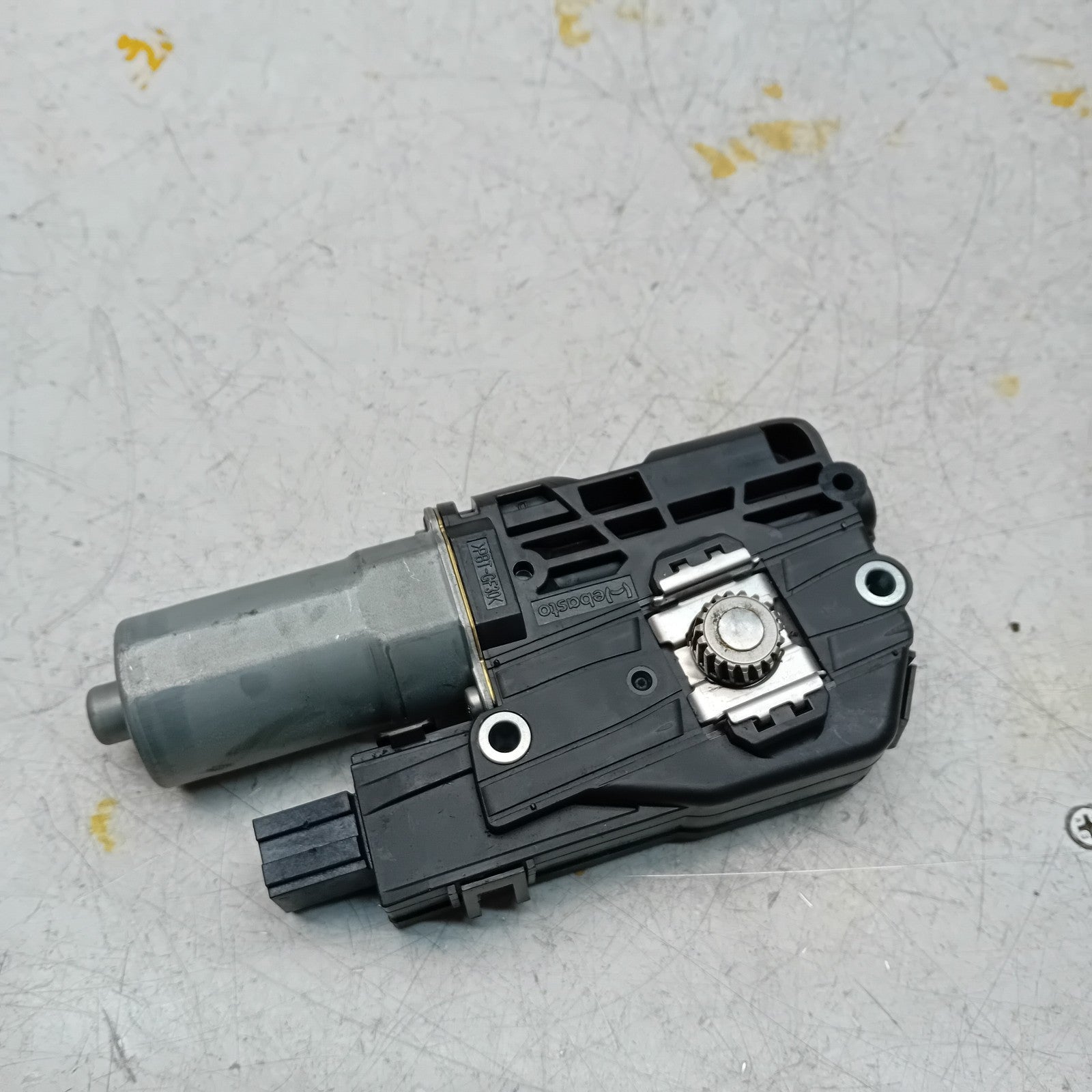 MERCEDES BENZ E-CLASS W213 2018 SUNROOF MOTOR  A2139067003 FM00934