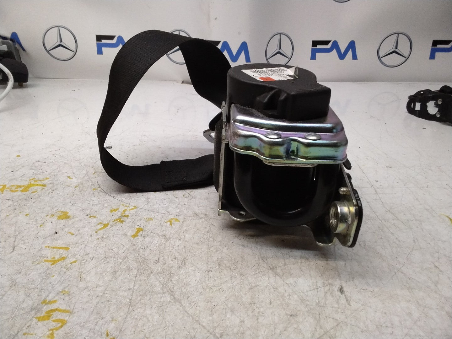 MERCEDES C-CLASS W205 SEAT BELT PASSENGER LEFT SIDE A2058600185 FMS299 NSF