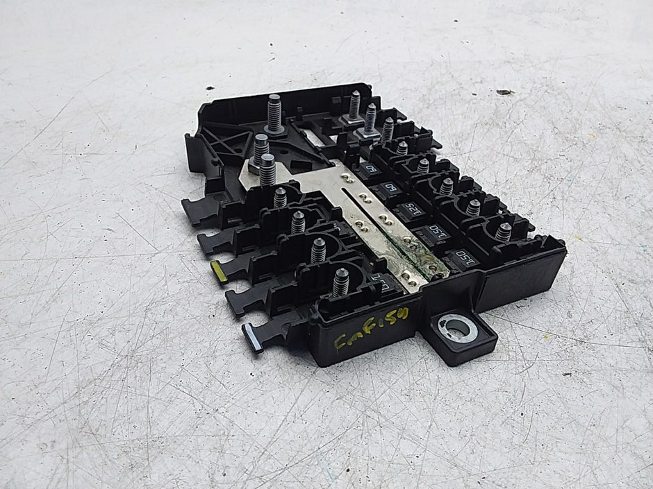 MERCEDES BENZ  E-CLASS  W213 FUSE RELAY JUNCTION BOX  A2135406200  FMF154