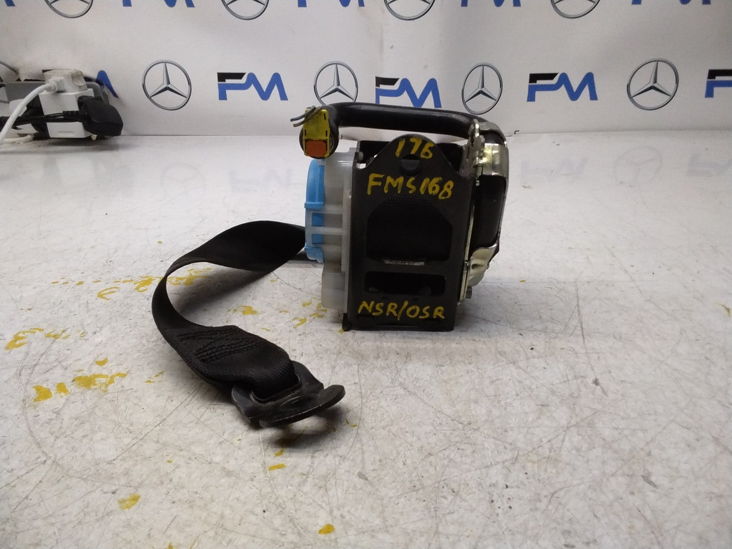 MERCEDES A CLASS W176 REAR L / R SIDE SEAT BELT A1768602385 FMS168 NSR OSR