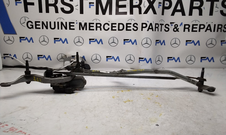 MERCEDES-BENZ E CLASS W213 FRONT WIPER MOTOR WITH LINKAGE A2138207402 FM00751