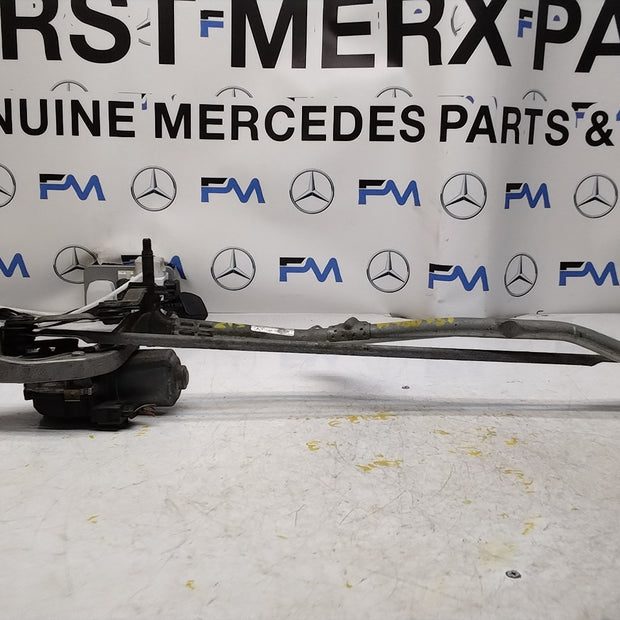 MERCEDES-BENZ E CLASS W213 FRONT WIPER MOTOR WITH LINKAGE A2138207402 FM00751