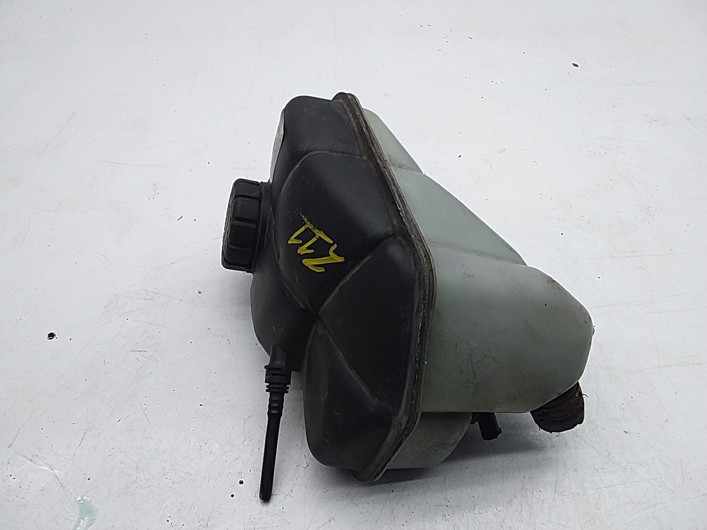 MERCEDES BENZ E-CLASS W211 COOLANT EXPANSION TANK 2003-2009 A2115000049 FMC123
