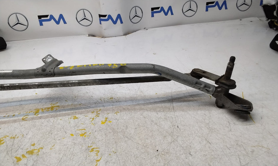 MERCEDES-BENZ C CLASS W205 FRONT WIPER MOTOR WITH LINKAGE A2059600940 FM00750