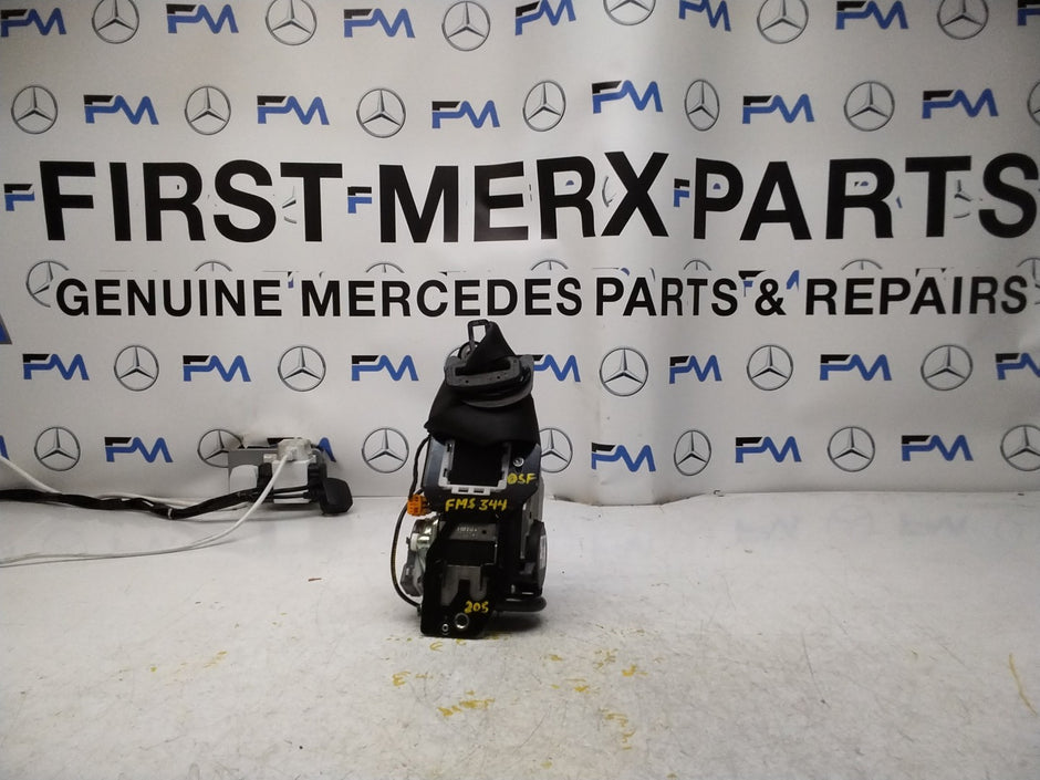 MERCEDES BENZ W205 C CLASS FRONT RIGHT SEAT BELT A2058606300 FMS343 OSF
