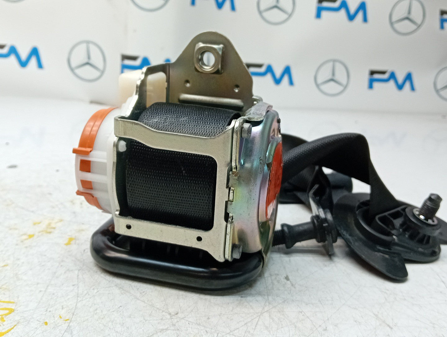 MERCEDES A CLASS  FRONT LEFT SEAT BELT WITH PRETENSIONER A1778600700 FMS65 NSF