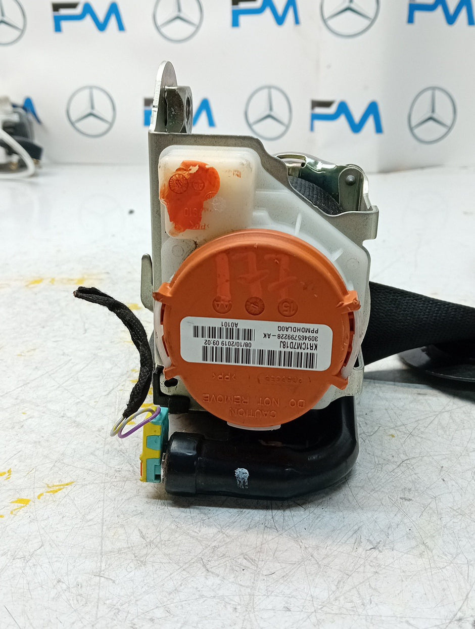 MERCEDES A CLASS  FRONT LEFT SEAT BELT WITH PRETENSIONER A1778600700 FMS71 NSF