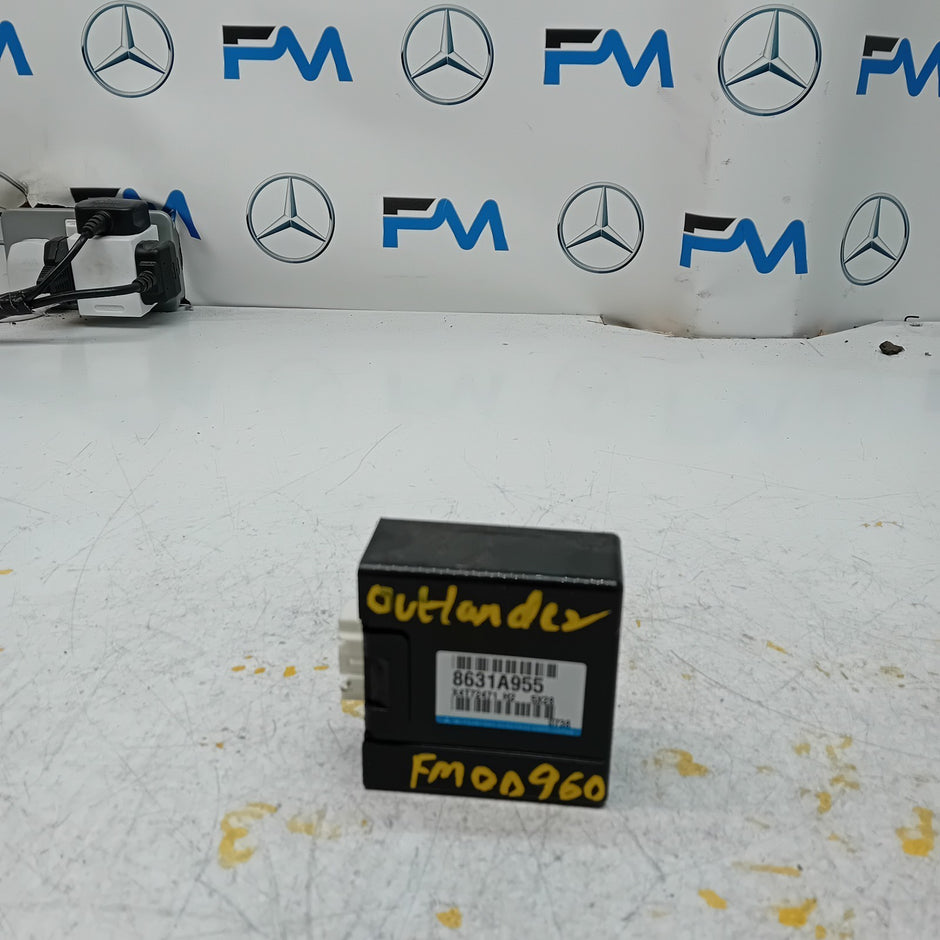 MITSUBISHI OUTLANDER 2015-19 FOUR WHEEL DRIVE CONTROL MODULE 8631A955 FM00960