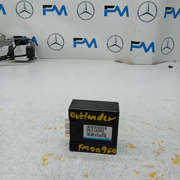 MITSUBISHI OUTLANDER 2015-19 FOUR WHEEL DRIVE CONTROL MODULE 8631A955 FM00960