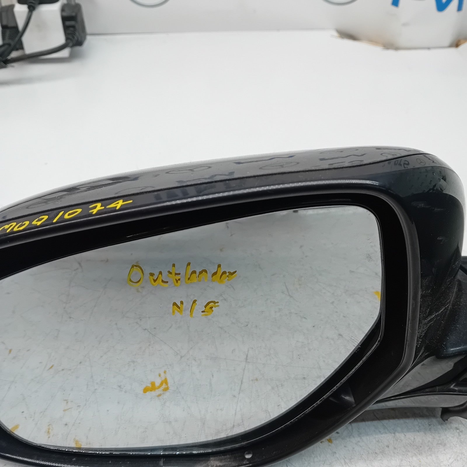 MITSUBISHI OUTLANDER MK3 PASSENGER SIDE WING MIRROR  POWER FOLD FM001074