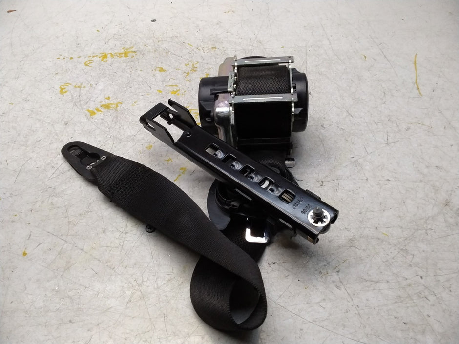 MERCEDES C-CLASS W205 SEAT BELT REAR RIGHT DRIVER SIDE A2058600285 FMS334 NSF