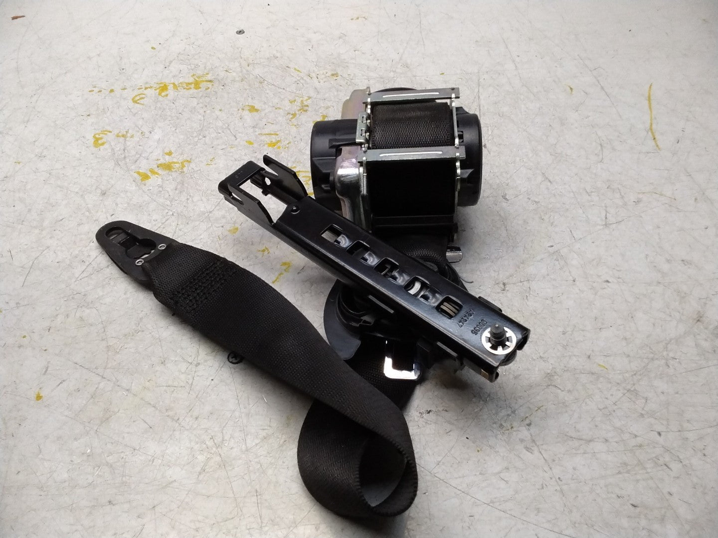MERCEDES C-CLASS W205 SEAT BELT REAR RIGHT DRIVER SIDE A2058600285 FMS334 NSF