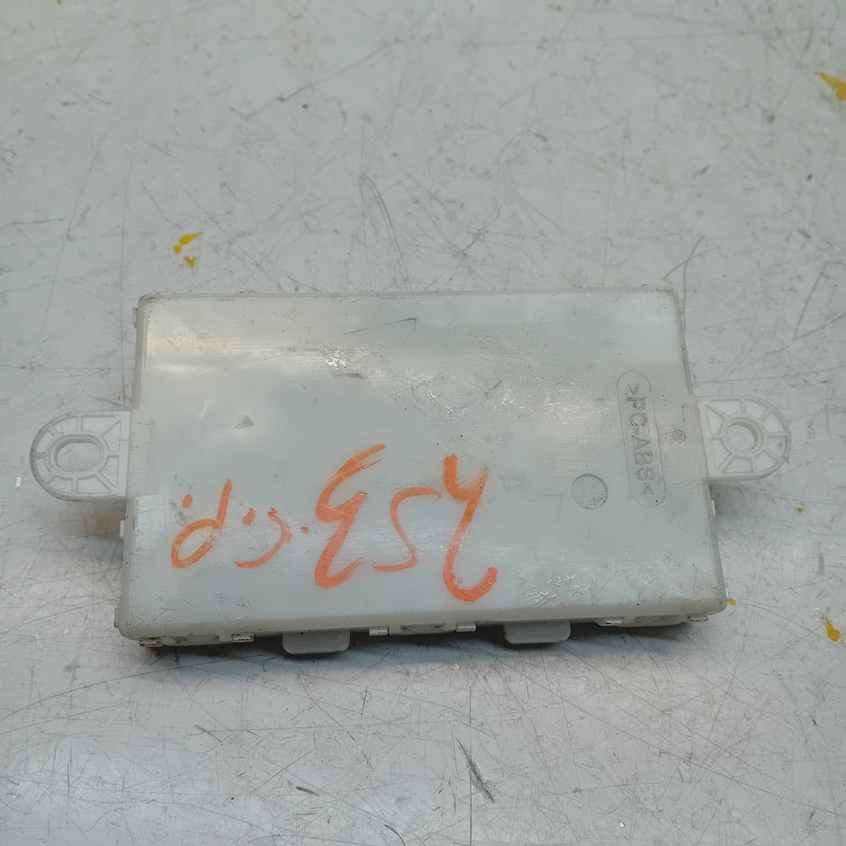 MERCEDES BENZ S-CLASS KEYLESS GO CONTROL UNIT W222 A2229004213 FM00861