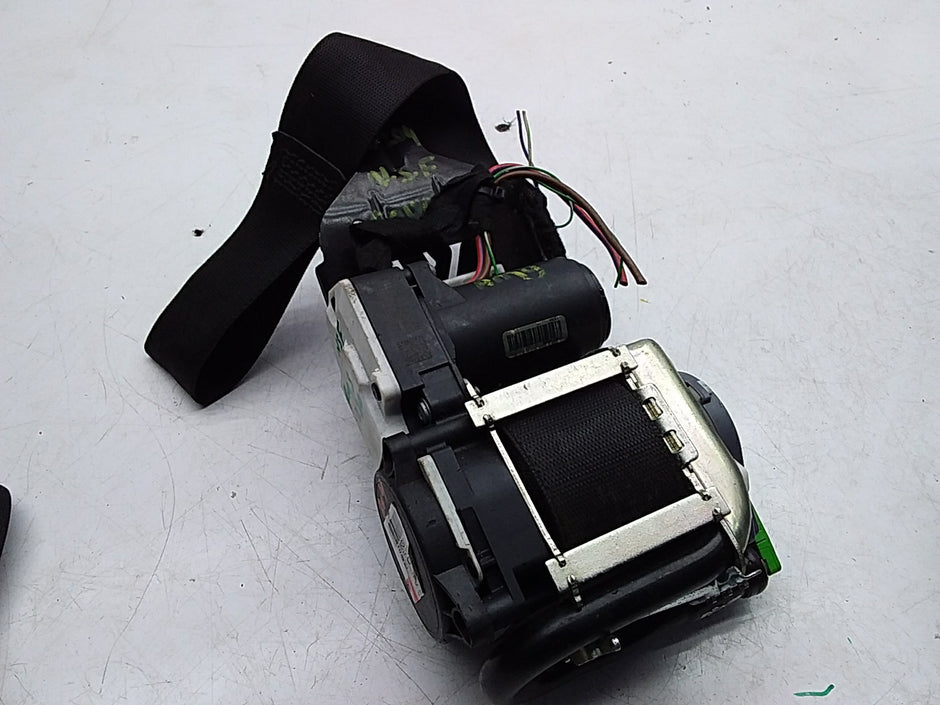 MERCEDES C-CLASS W204 SEAT BELT FRONT LEFT PASSENGER SIDE A2048601585 FMS230 NSF