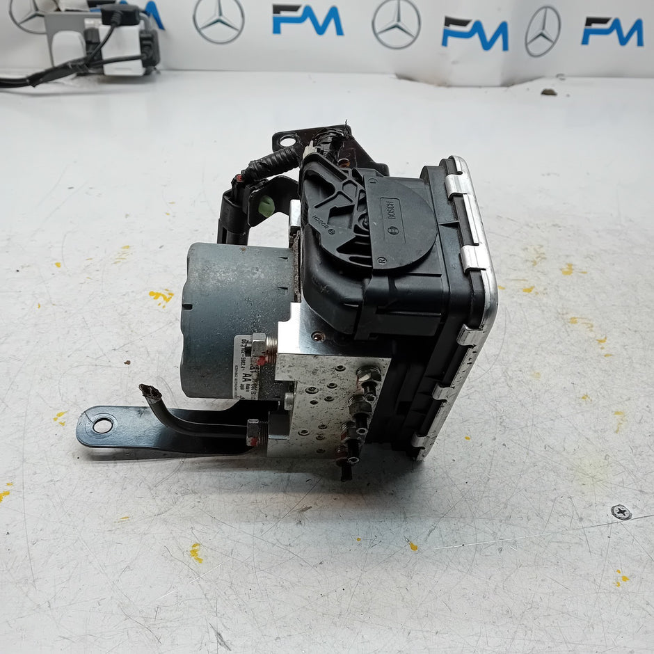 MITSUBISHI OUTLANDER MK3 ABS PUMP MODULE 06210988223 FM00974