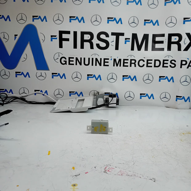 MERCEDES E-CLASS W213 LIGHT CONTROL UNIT A2139019712 FM00826