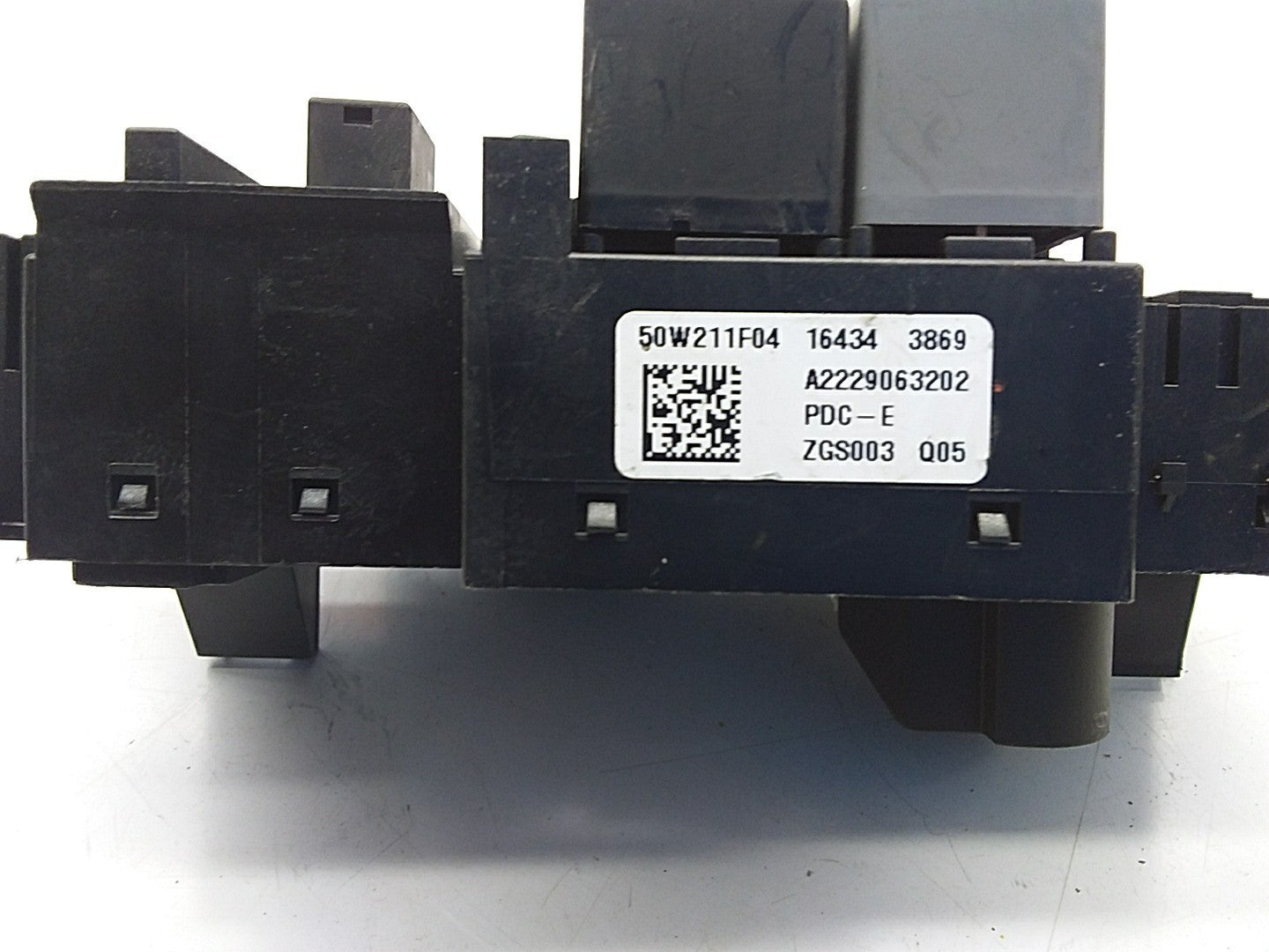 MERCEDES BENZ S-CLASS W222 FUSE BOX RELAY  A2229063202 FMF73