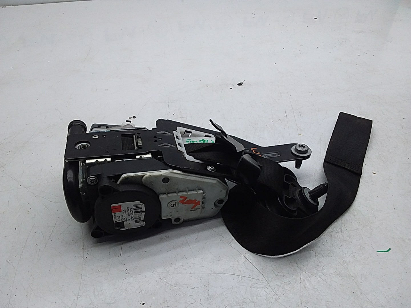 MERCEDES C-CLASS W204 SEAT BELT FRONT LEFT PASSENGER SIDE A2048601985 FMS213 NSF