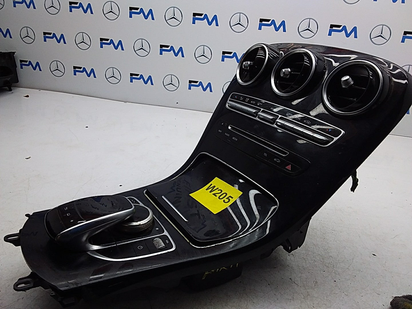 2014 ONWARDS MERCEDES C-CLASS W205 CENTRE  CONSOLE  A2056805107 FMK17