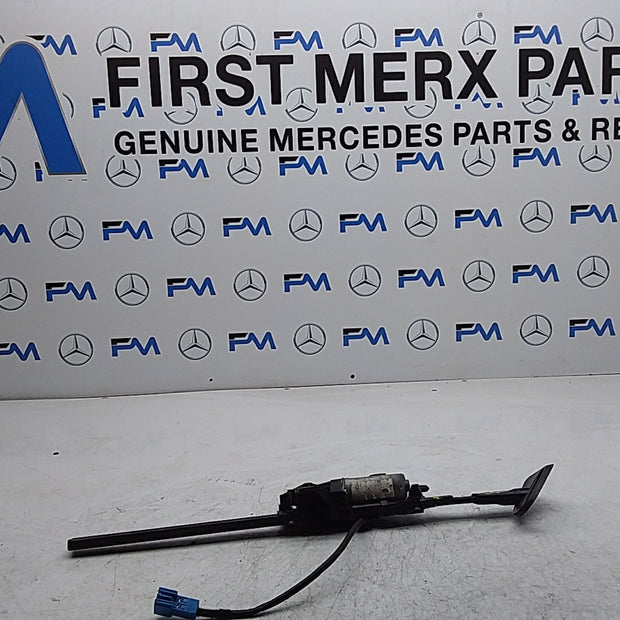 MERCEDES C-CLASS W205  SEAT BELT RETRACTOR 2058600182 FMR03 (DAMAGED)