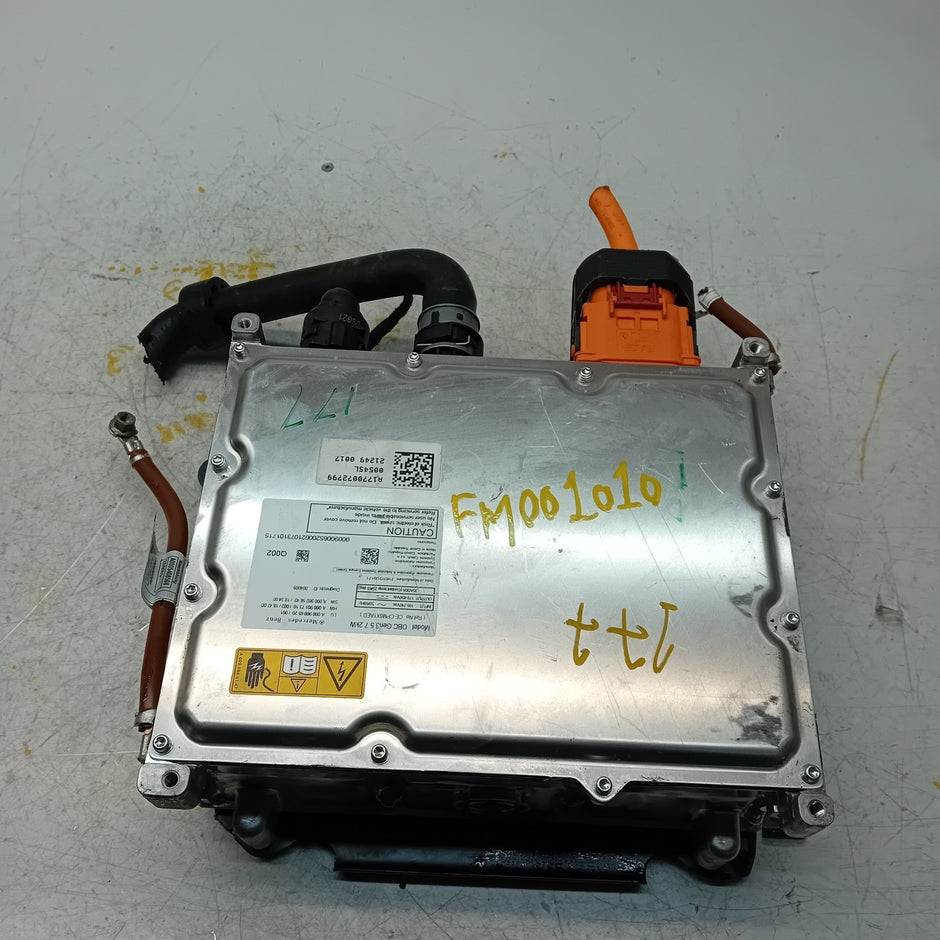MERCEDES A CLASS W177 BATTERY CHARGER MODULE  A1770072799 A0009006520 FM001010