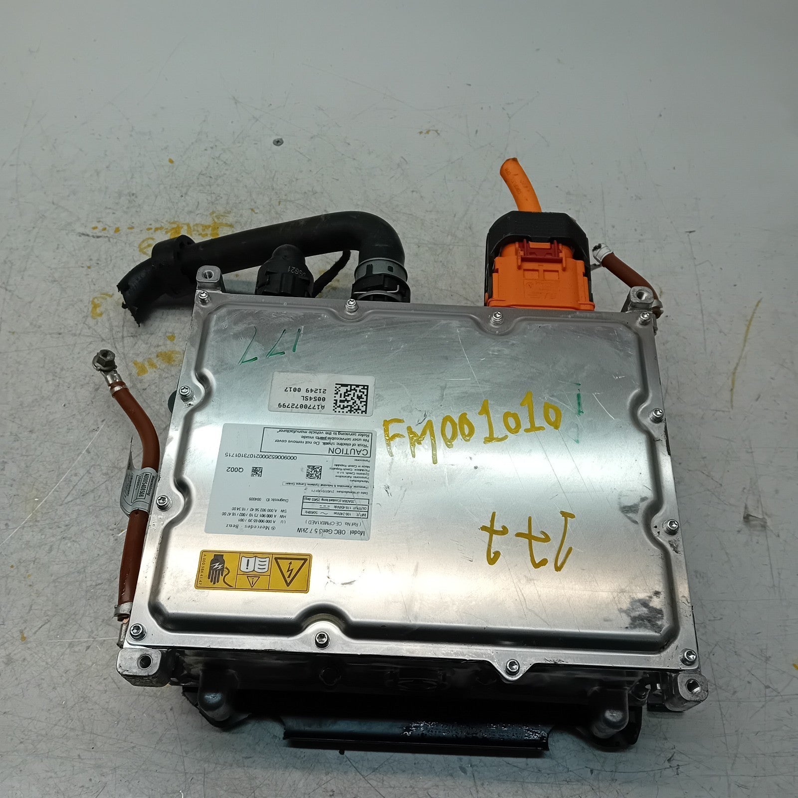 MERCEDES A CLASS W177 BATTERY CHARGER MODULE  A1770072799 A0009006520 FM001010