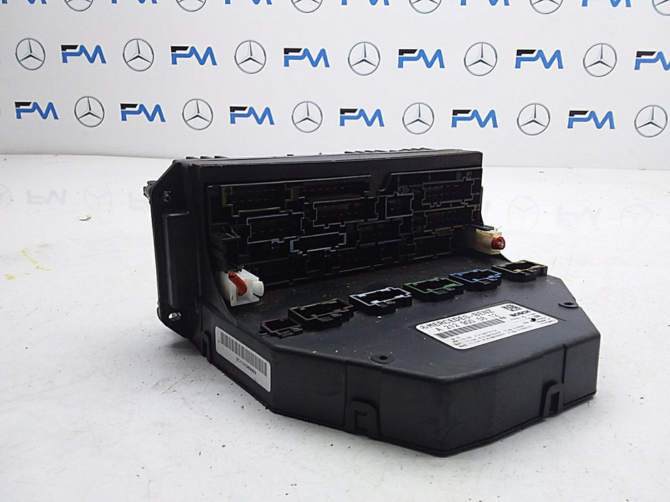 MERCEDES BENZ E-CLASS W12 2009-2016 FUSE RELAY BOX  A2129005812 FMF127